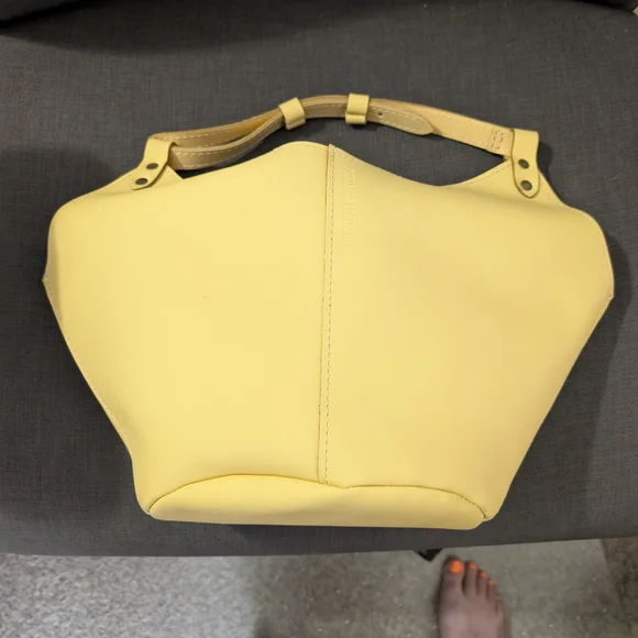 PLG Large Kangaroo in Vanilla - Picture 6 of 11